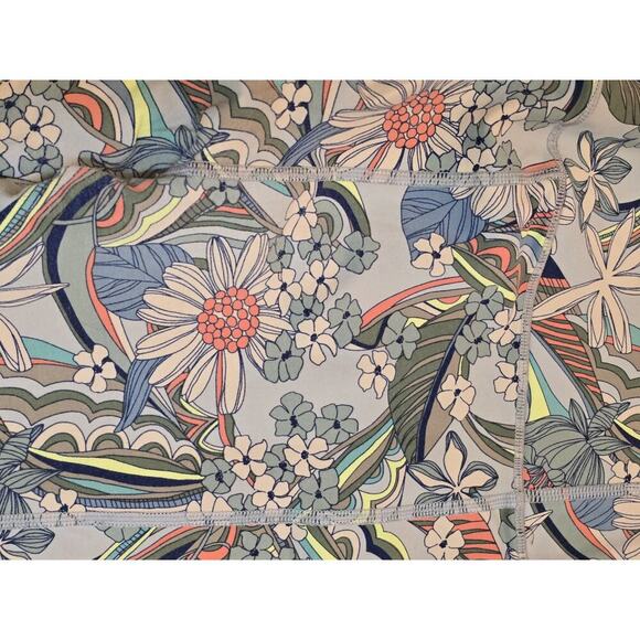 Victoria Secret Sport Knockout Floral Print High Rise Legging Woman Sz L/170/80A - Picture 4 of 6